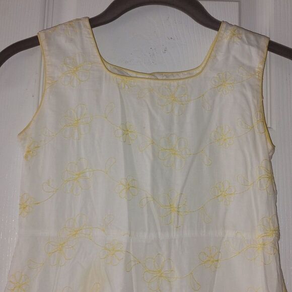 Strasburg  white with yellow embroidered design Easter spring dress  Sz 7 - Picture 3 of 6
